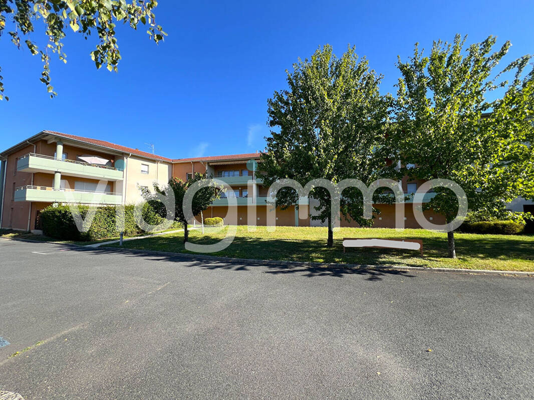 Appartement à PONT-DE-VEYLE