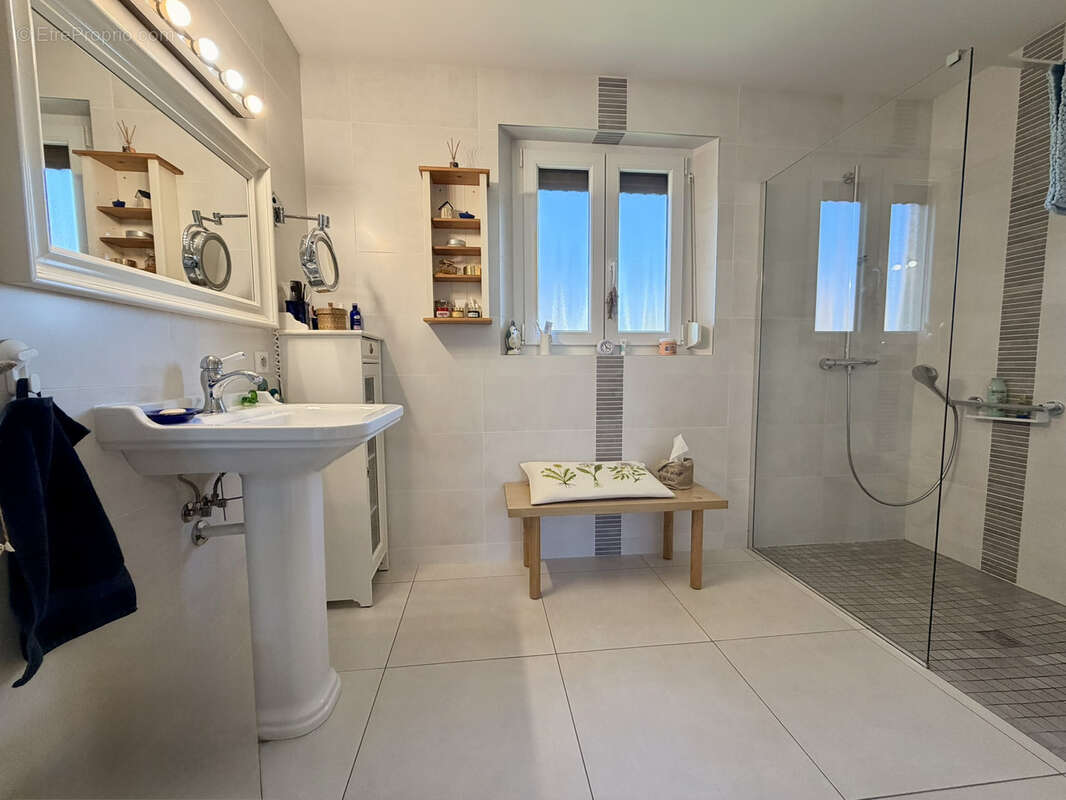 Maison à LUXEUIL-LES-BAINS