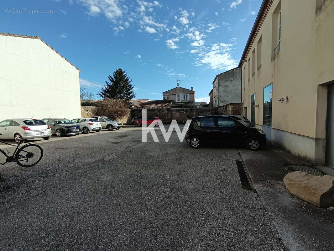 Commerce à LANSARGUES