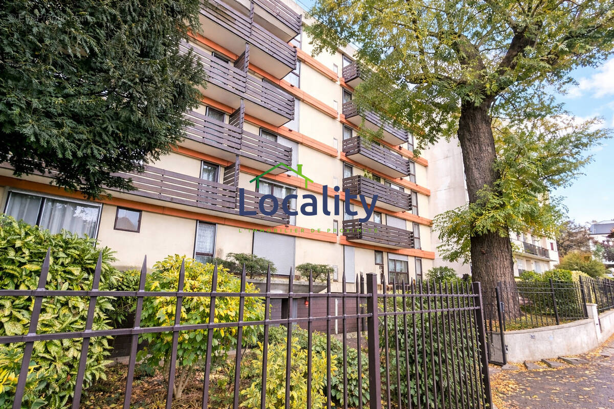 Appartement à BOURG-LA-REINE