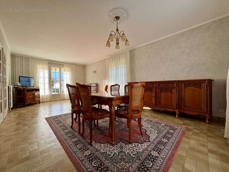 Maison à ECOUFLANT