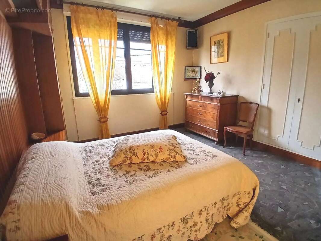 Maison à COGNAC