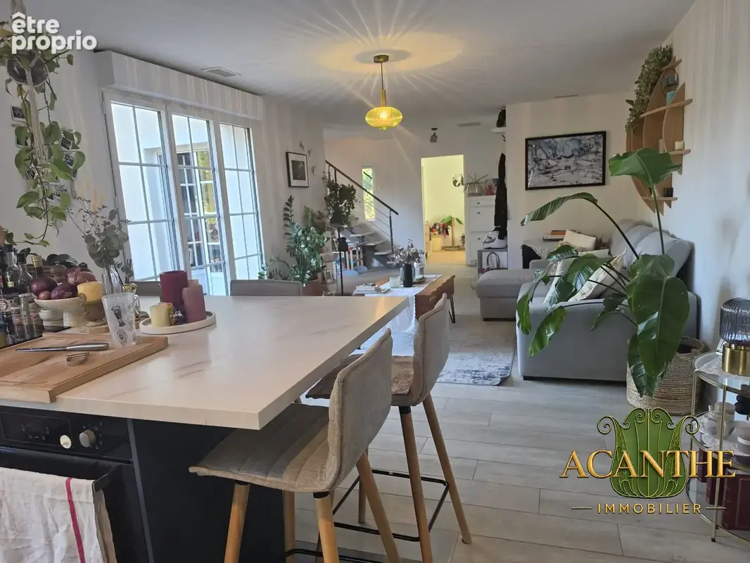 Maison 6 pièces 136 m² à vendre à Teyran (34820) - photo 2