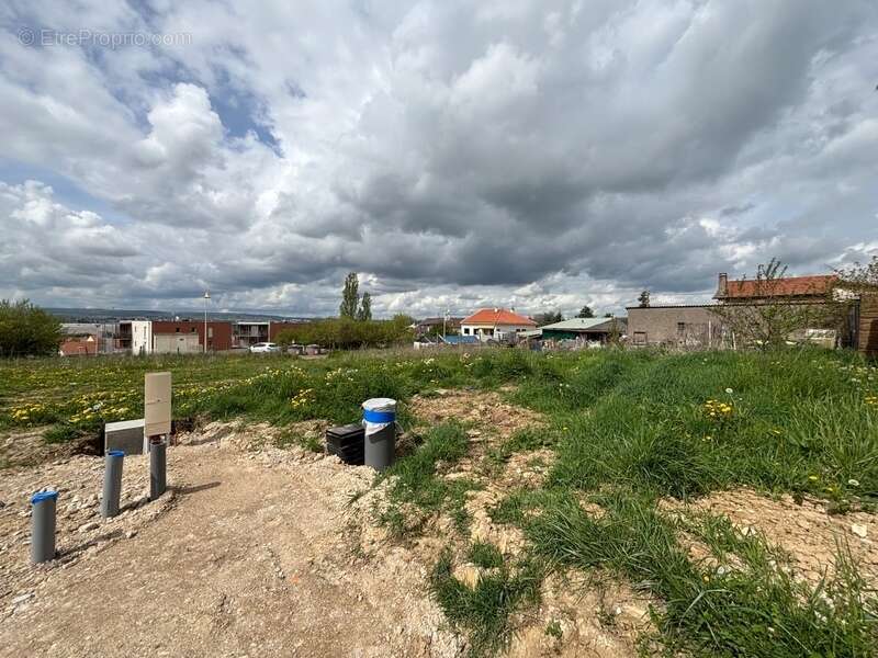 Terrain à ART-SUR-MEURTHE