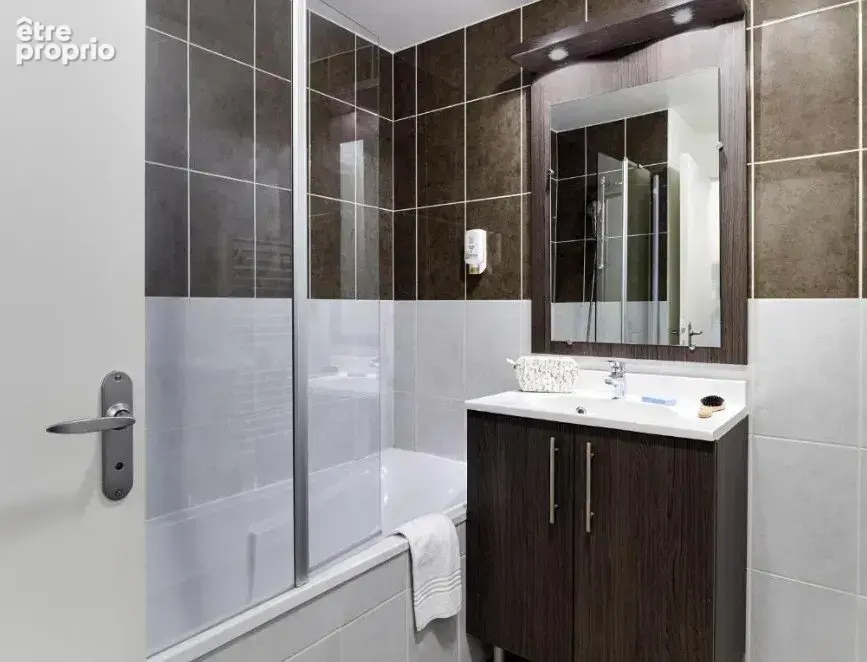 INVESTISSEMENT LOCATIF  Poitiers  Résidence Affaires Adagio Access Poitiers - 5,52% de rentabilité - photo 5