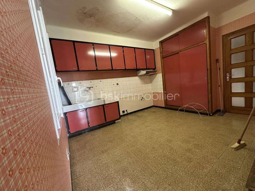 Maison à SAINT-HILAIRE-DE-BRETHMAS