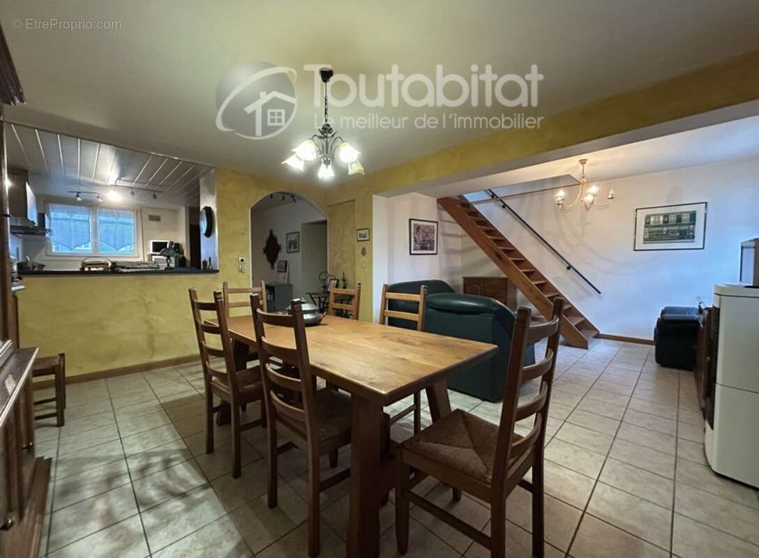 Maison à CHARLEVILLE-MEZIERES