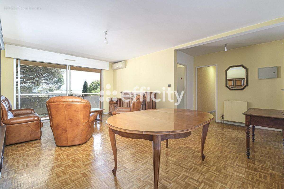 Appartement à MARSEILLE-12E
