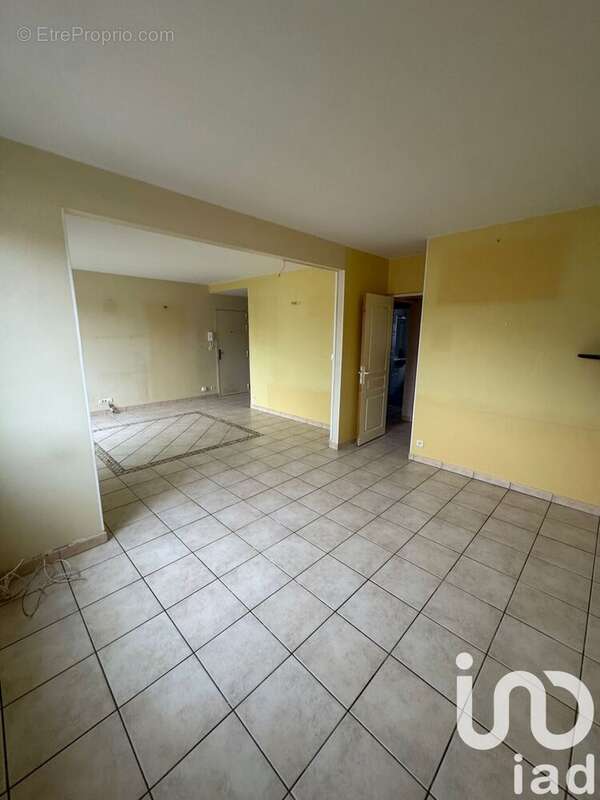 Photo 8 - Appartement à SAINT-FARGEAU-PONTHIERRY