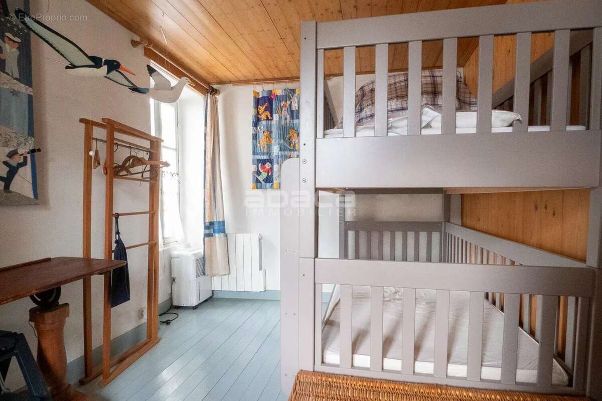 Maison à LES PORTES-EN-RE