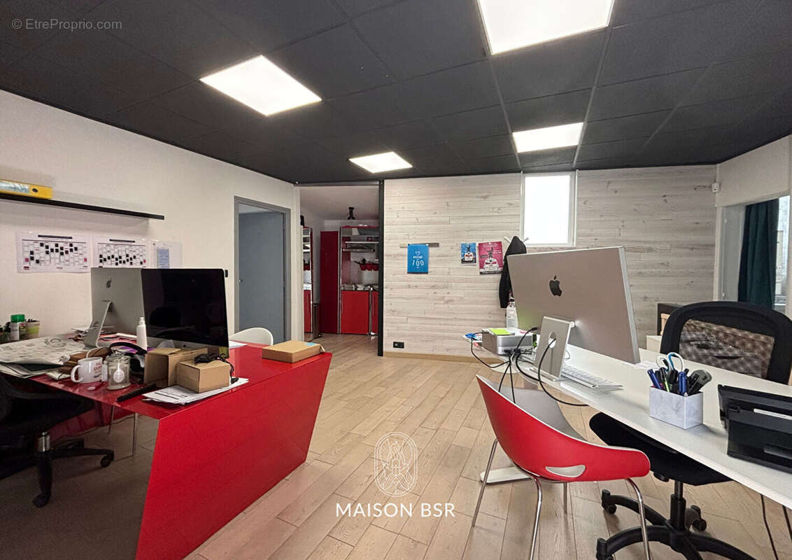 Local commercial + bureau en duplex - Hyper centre Graslin - photo 4