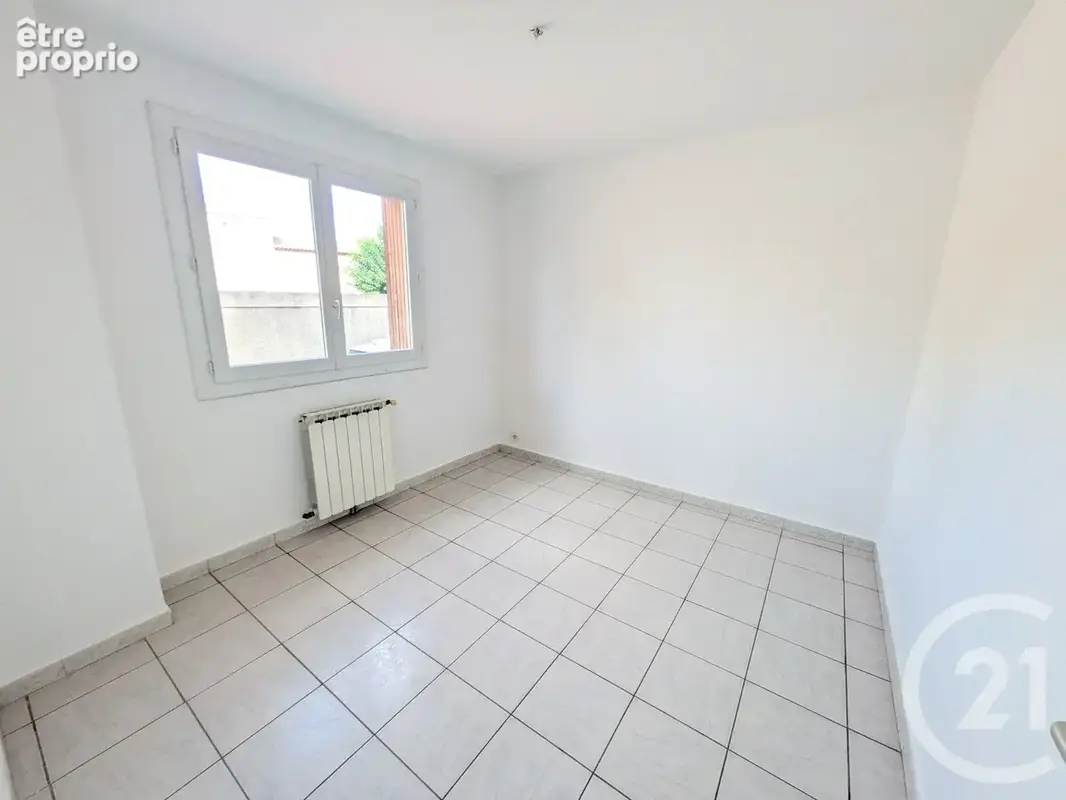 Appartement 3 pièces 57 m² à vendre à Toulon (83200) - photo 4