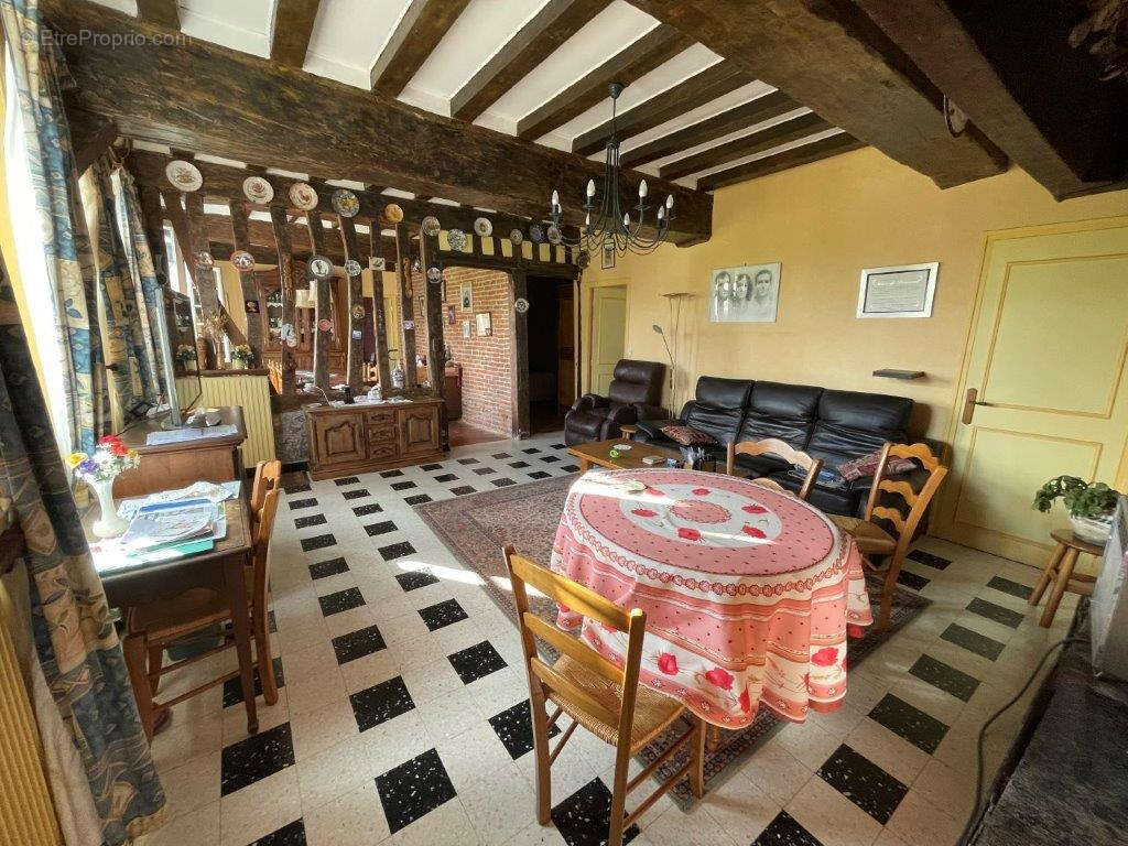 Chaumière 2 chambres avec dépendances - 3000 m² - Proche Goderville - photo 3