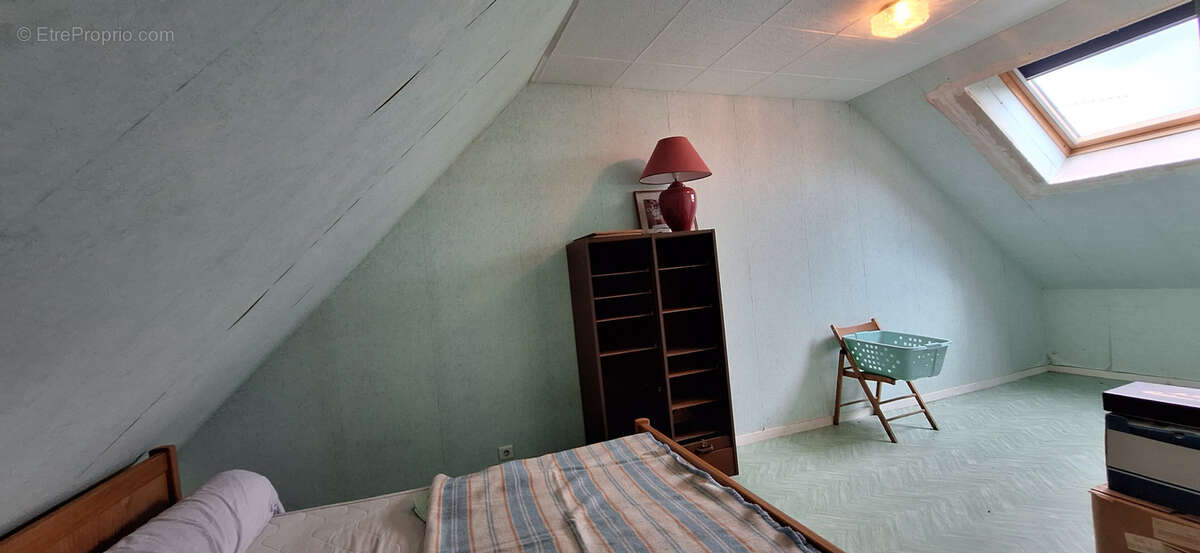 Dans un havre de paix, corps de ferme de 175m2, composee de deux habitations,100m2 et 75m2,5 chambres grange, - photo 11