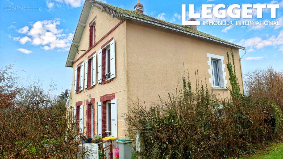Maison à LOURDOUEIX-SAINT-MICHEL