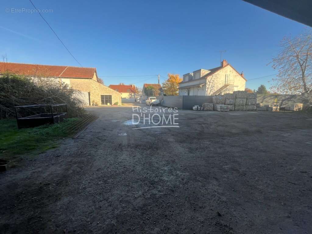 Maison à JOUY-LE-CHATEL