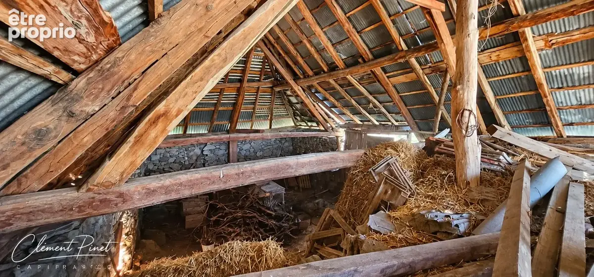 Ancienne ferme à rénover avec dépendance – terrain de 1 895 M² – CHORGES - photo 12