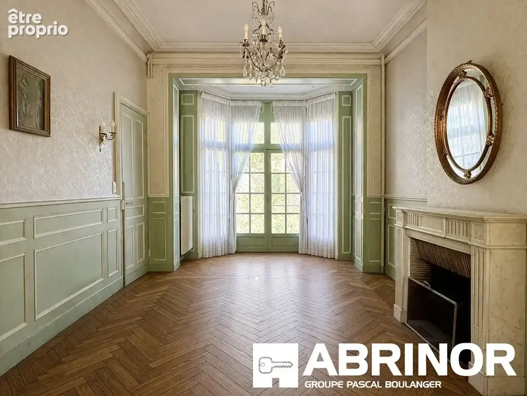 Maison bourgeoise de 181 m² avec jardin en hyper-centre 5 chambres - photo 5