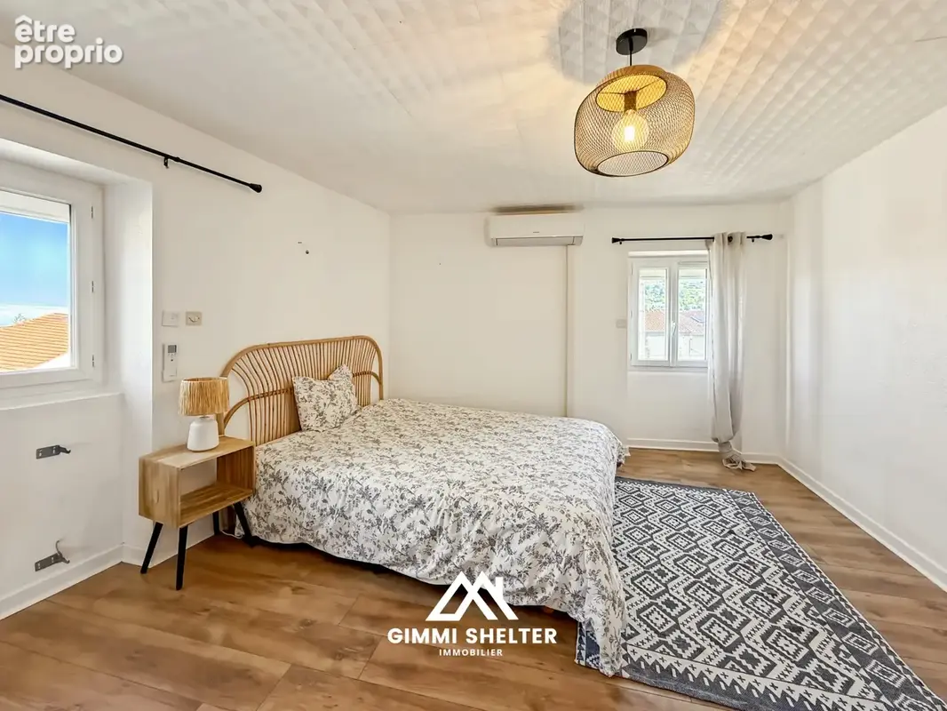 Ceyrat bourg, maison de village 82 m2, 2 chambres, balcon, PAC réversible - photo 13