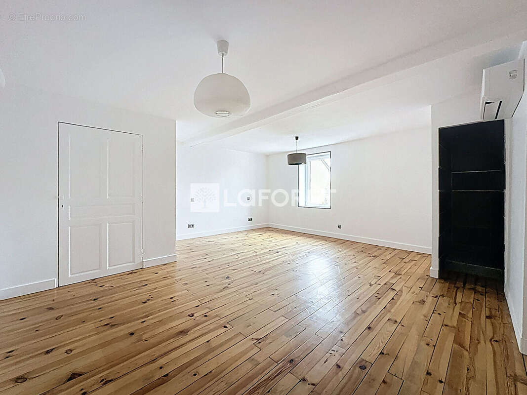 Maison à SAINT-TRIVIER-SUR-MOIGNANS