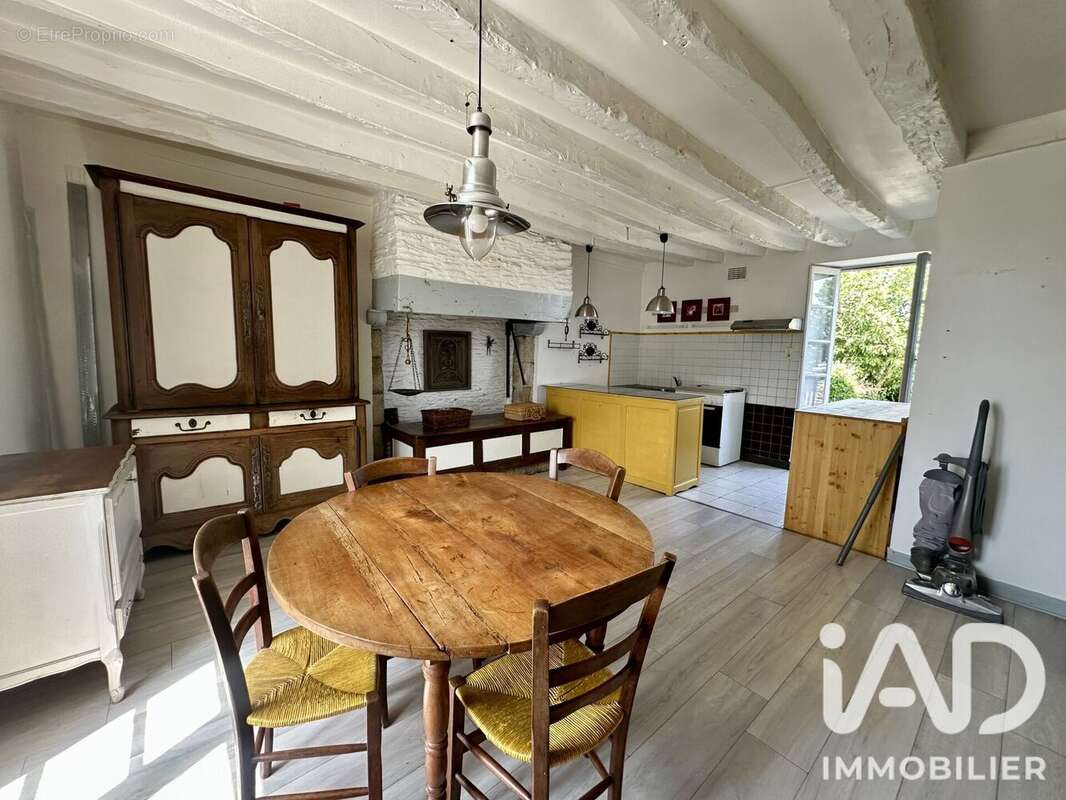 Maison 211 m² à Taupont  - photo 9