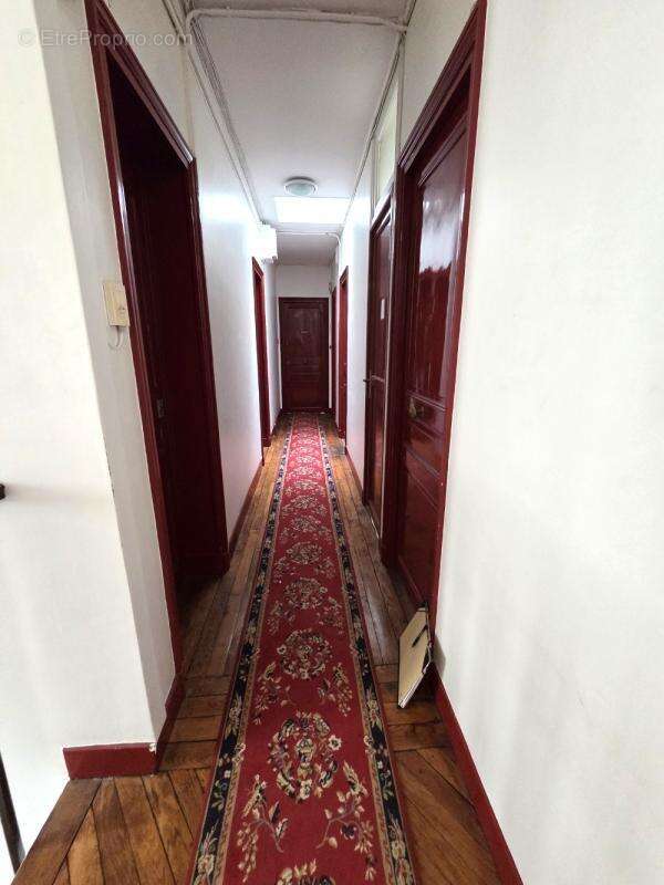 Appartement à NEUILLY-SUR-SEINE