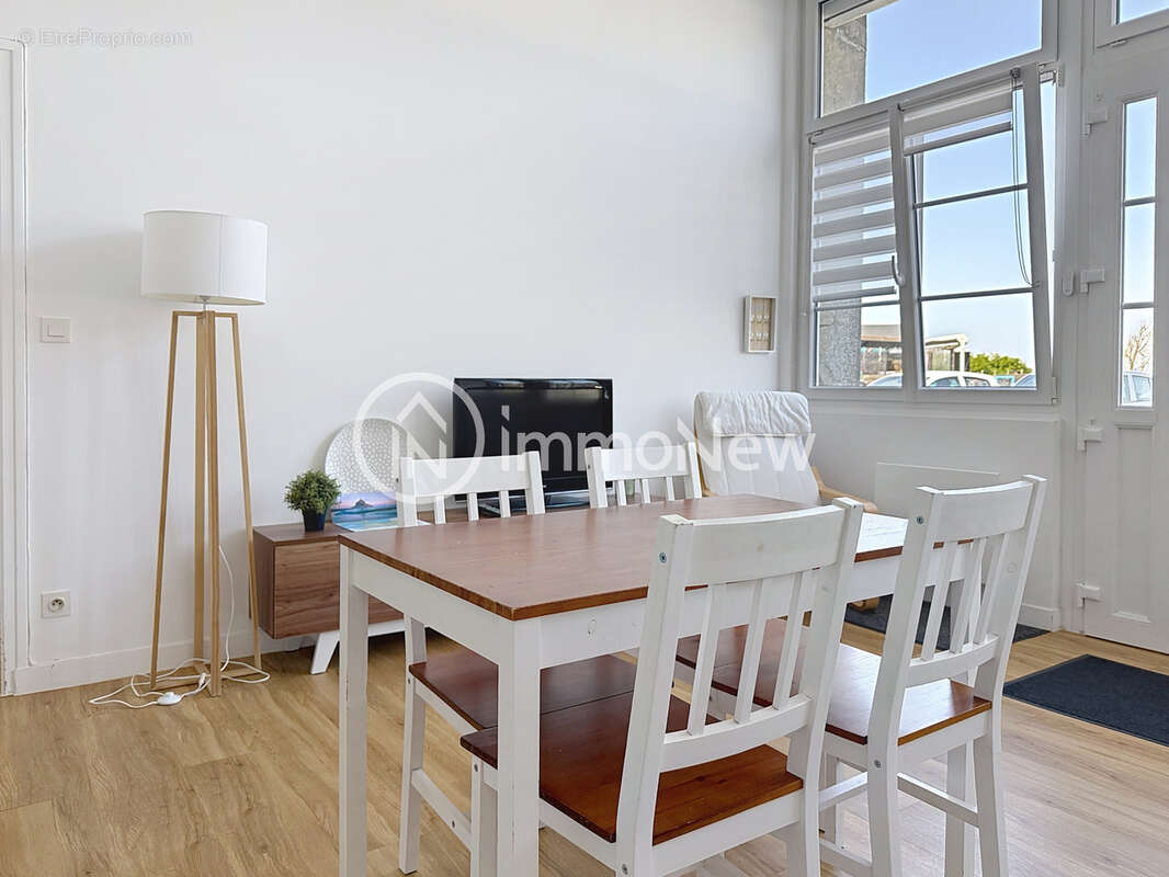 Appartement - bordure de mer - photo 4