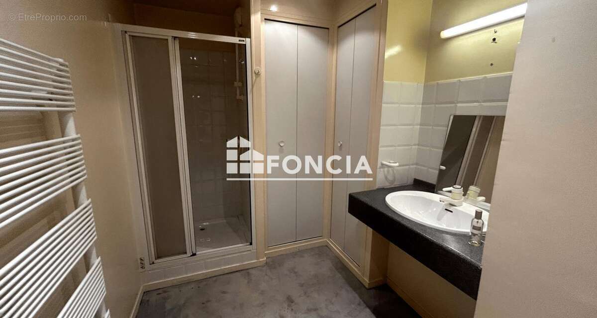 Appartement à MONT-SAINT-AIGNAN