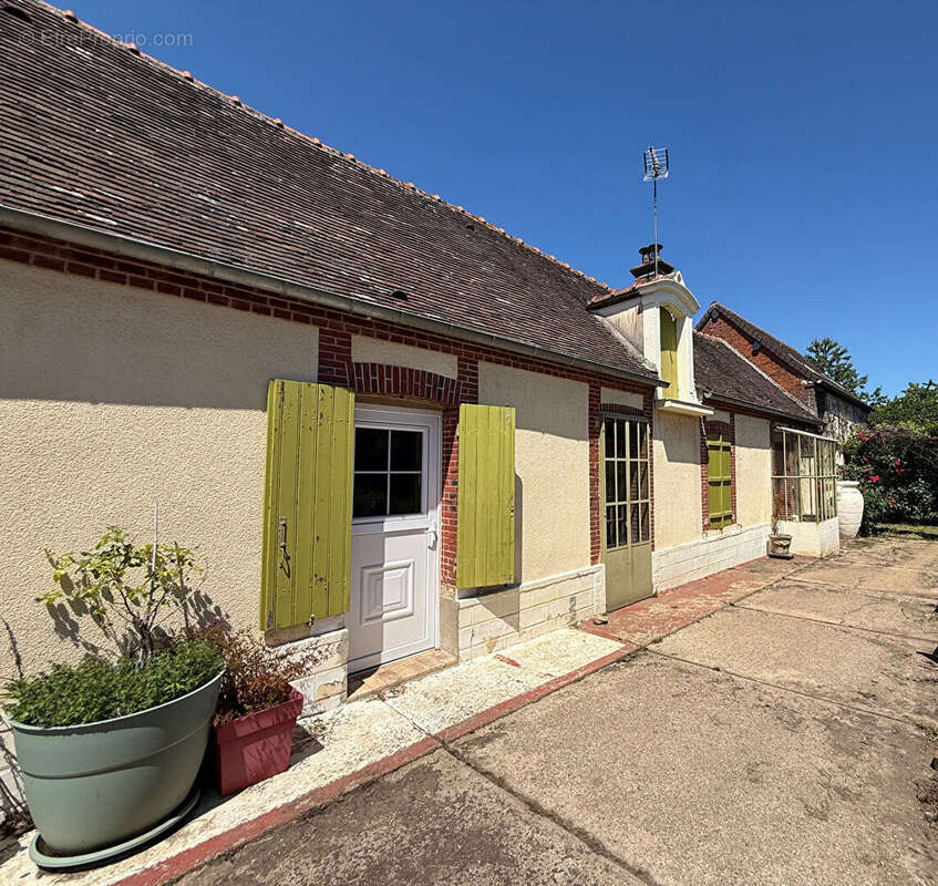 Maison à SAINT-LUBIN-DES-JONCHERETS