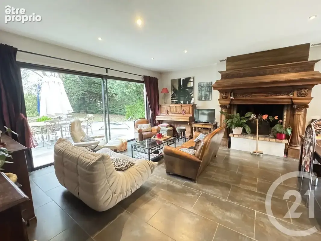 Maison 249 m² à Breval  - photo 4