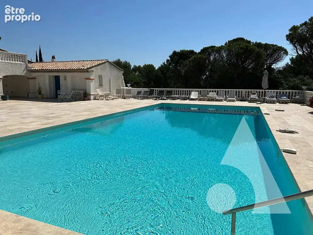 Saint-Raphaël  Valescure  T2 au coeur des Golfs  Résidence avec Piscine, Tennis & Parking - photo 11