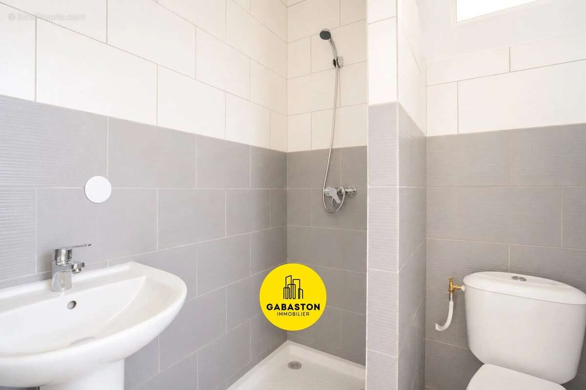 Appartement à MARSEILLE-3E