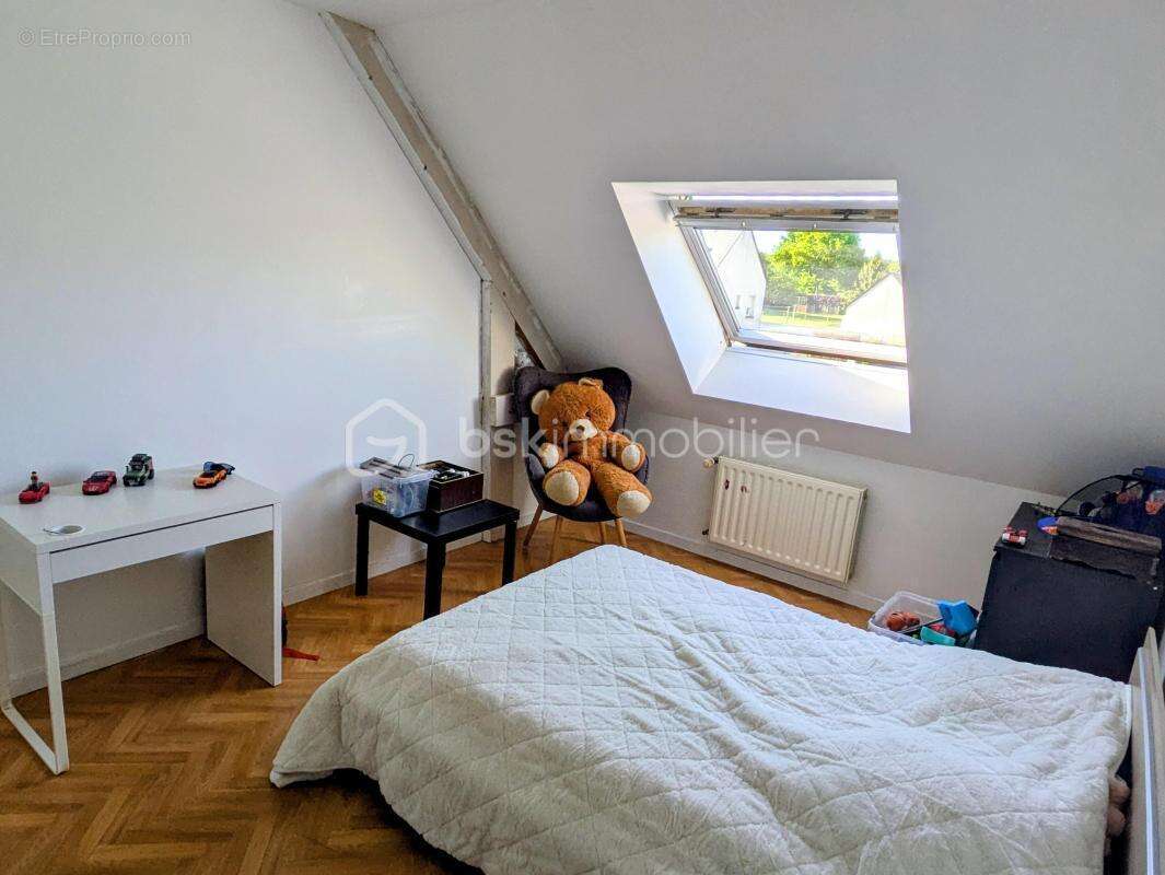 EN EXCLUSIVITÉ – Maison rare sur le marché – 4 chambres – Saint-Germain-du-Pinel – Sans vis-à-vis - photo 10