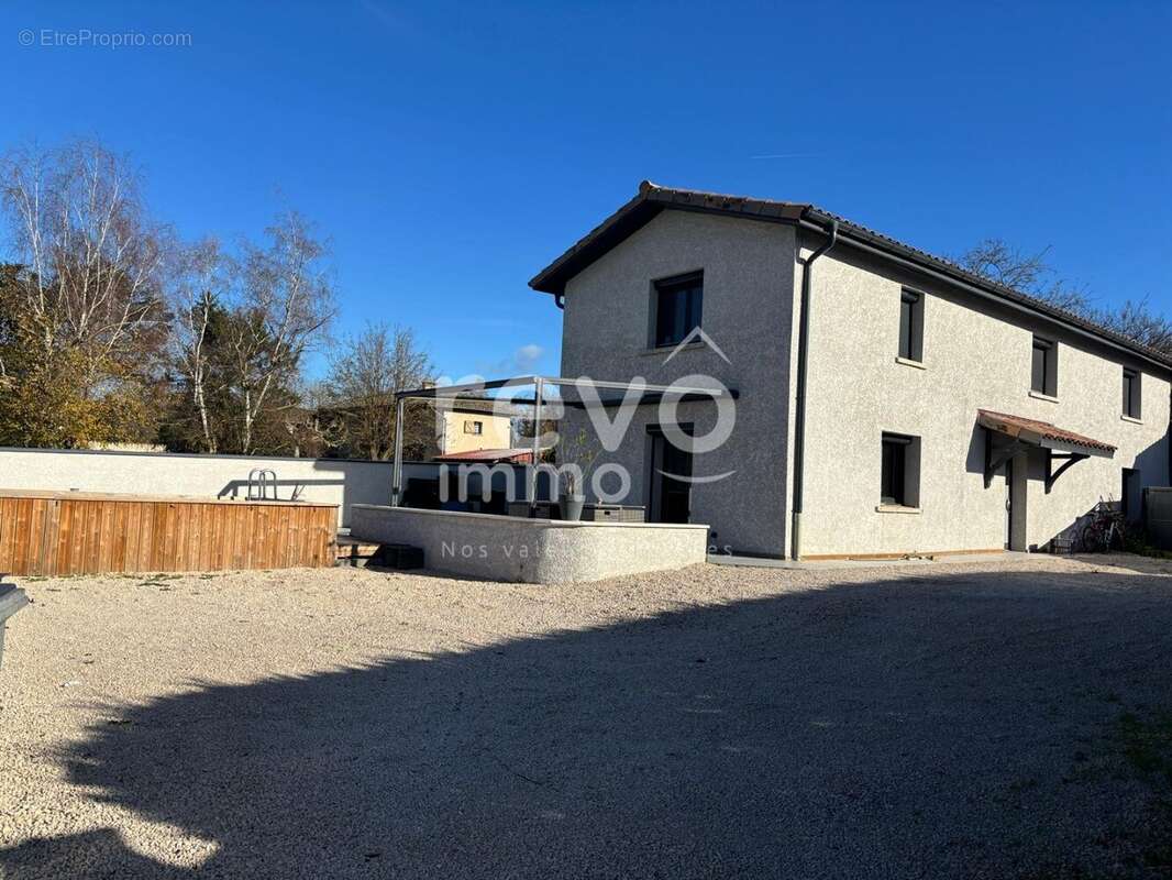 Maison à MESSIMY-SUR-SAONE