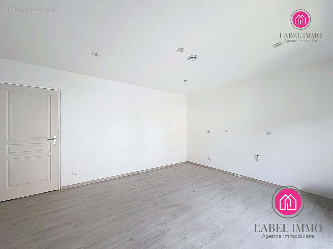 Maison à ESCAUTPONT