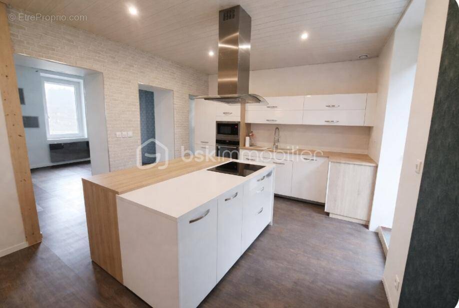 Maison à SAINT-CLAUDE