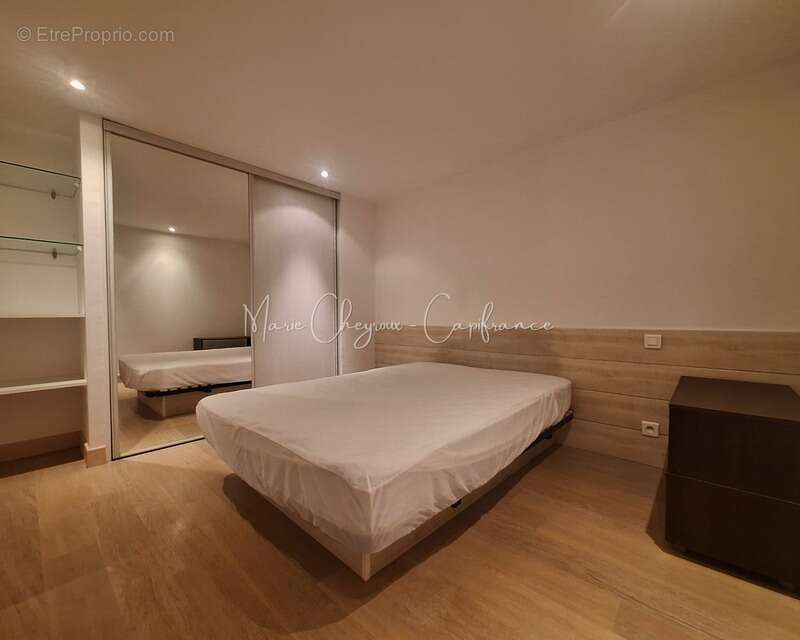 Immeuble de caractère - BRIVE LA GAILLARDE (19) - photo 2