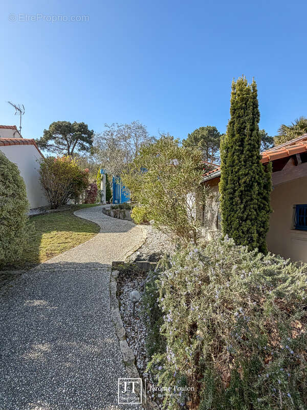 Maison à SAINT-PALAIS-SUR-MER