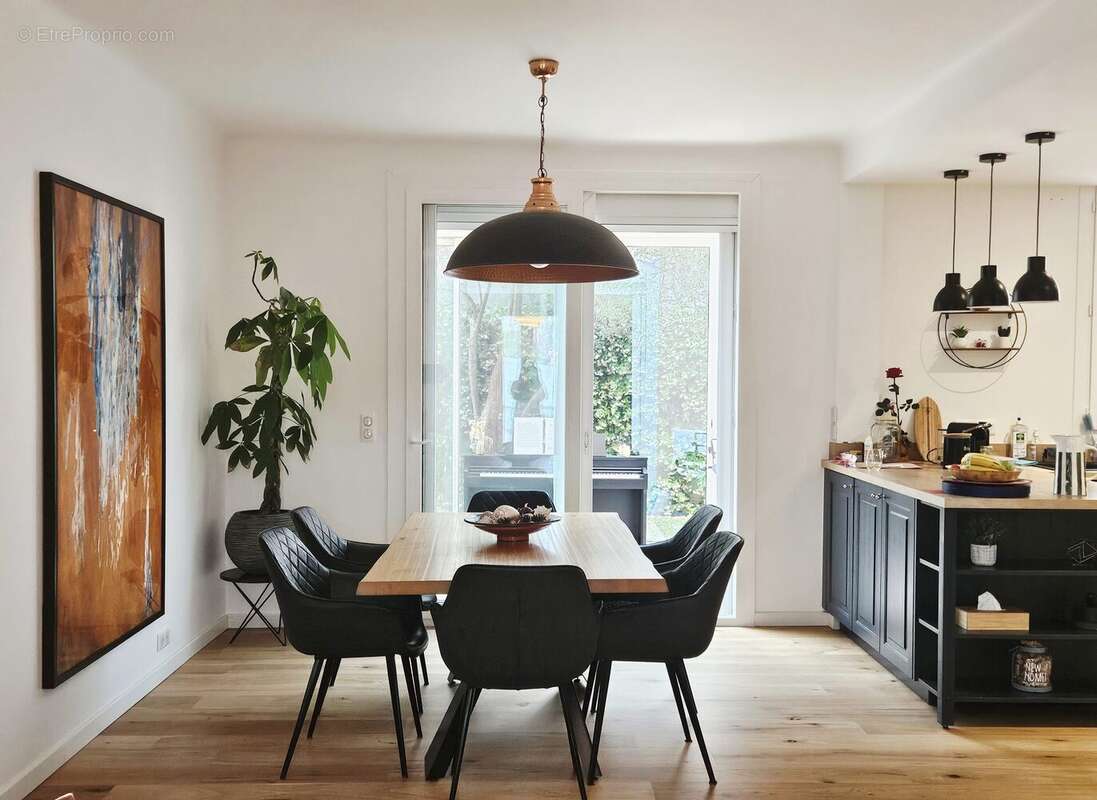 Maison à VALLAURIS