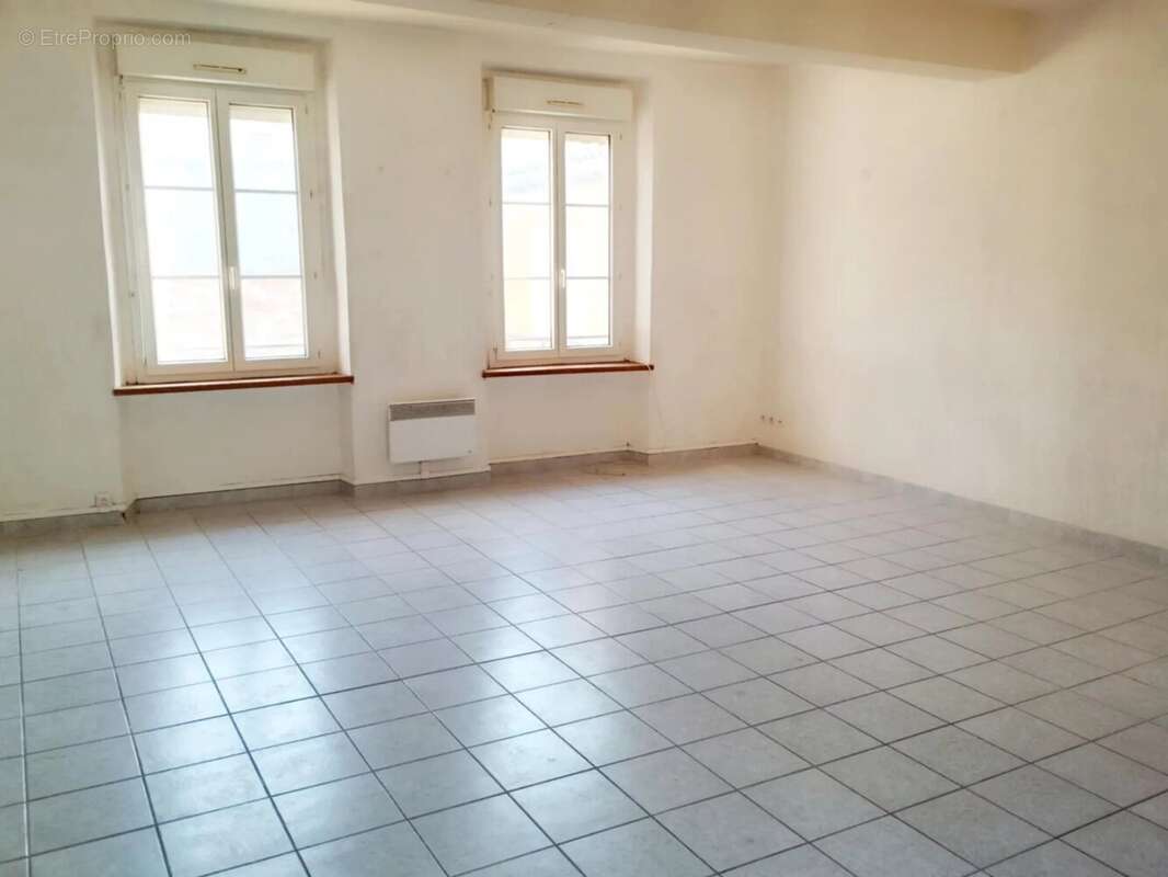 Appartement type 4 - 105 m² - photo 3