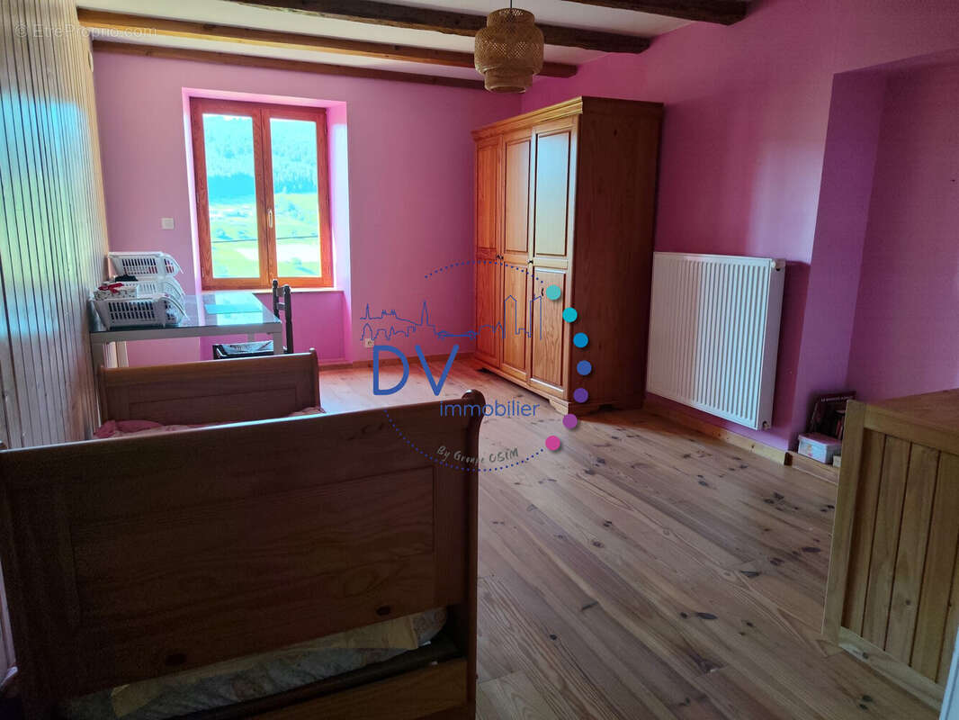 Maison à SAINT-JUST-D'AVRAY