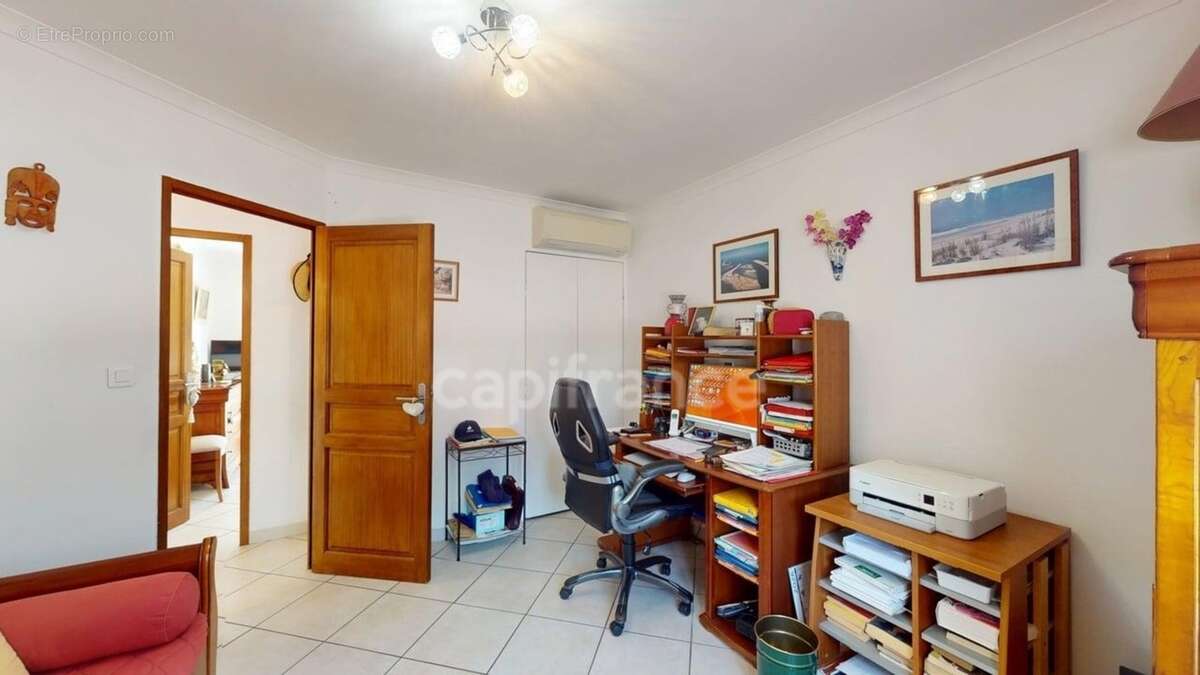 Maison à vendre 5 pièces GAREOULT (83) - photo 34