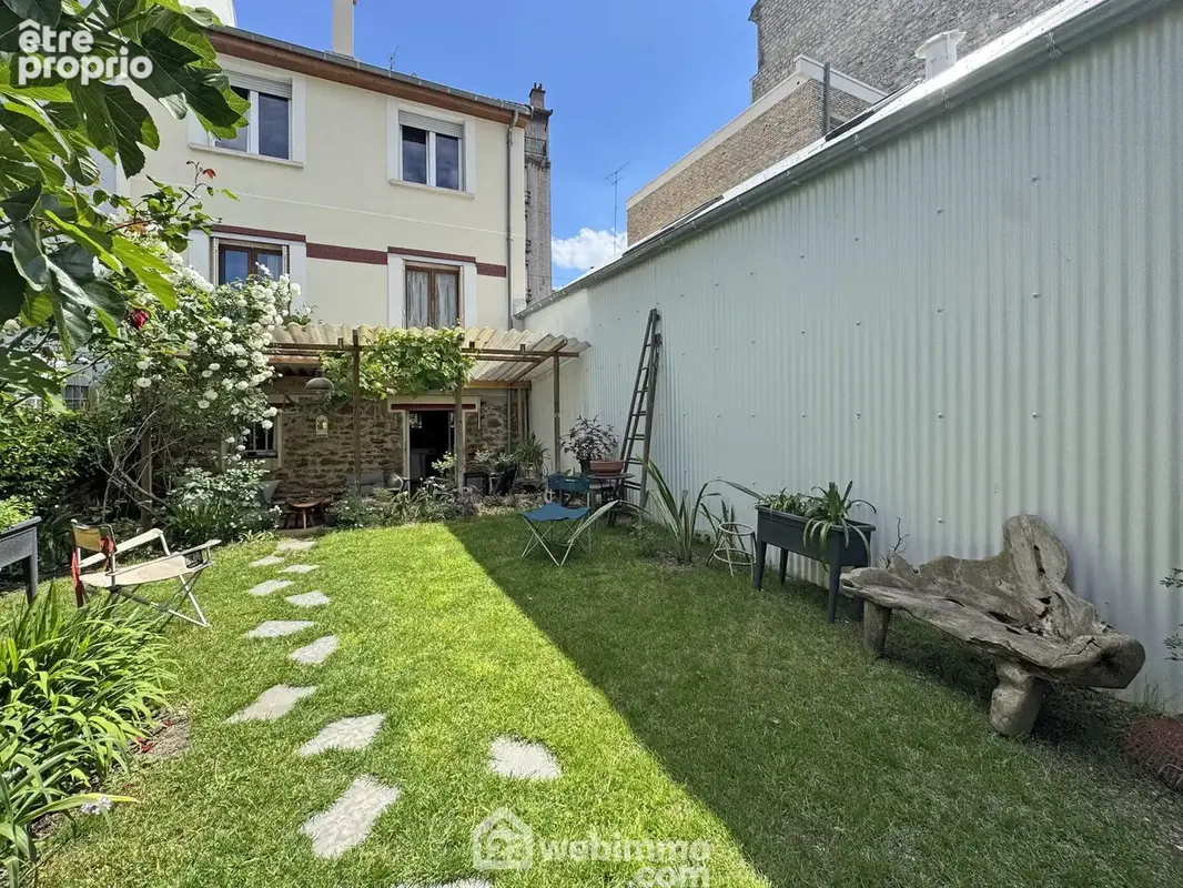 Jardin intimiste et bien exposé