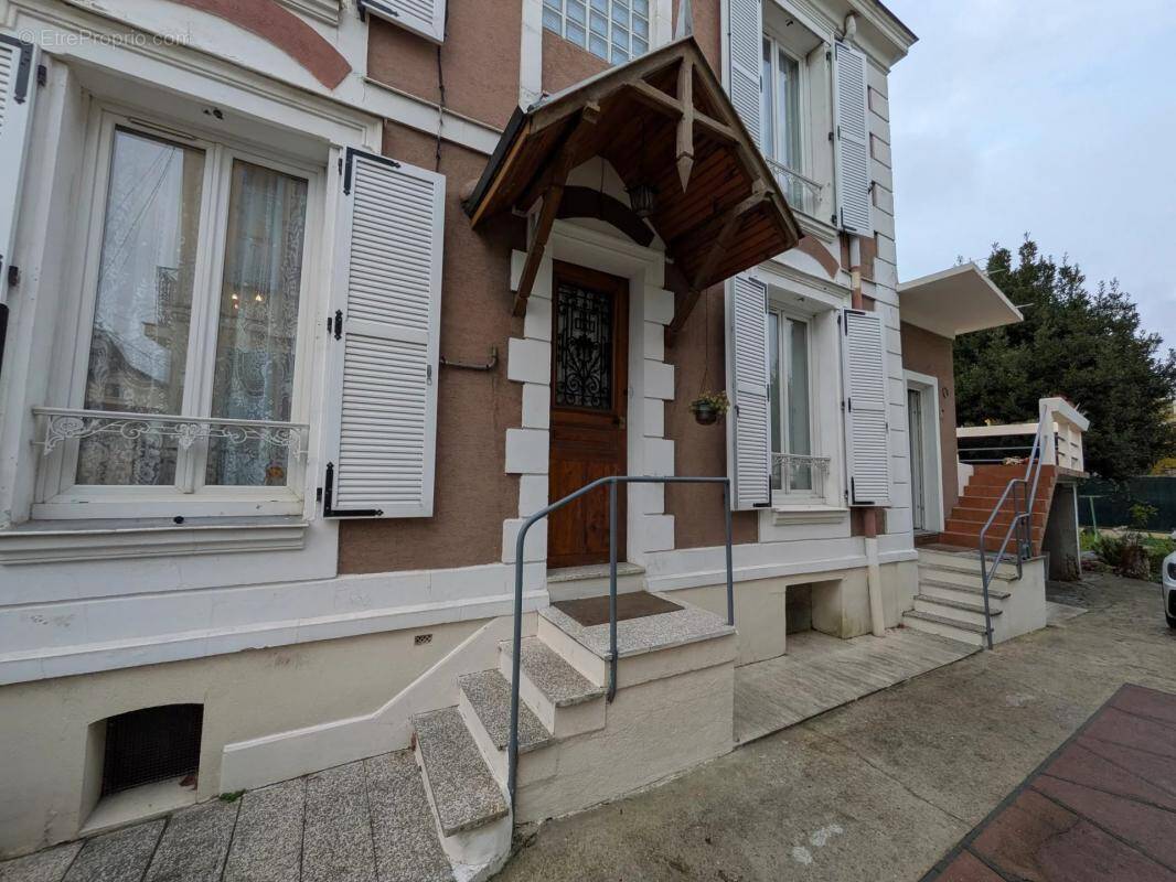 Maison à LIVRY-GARGAN