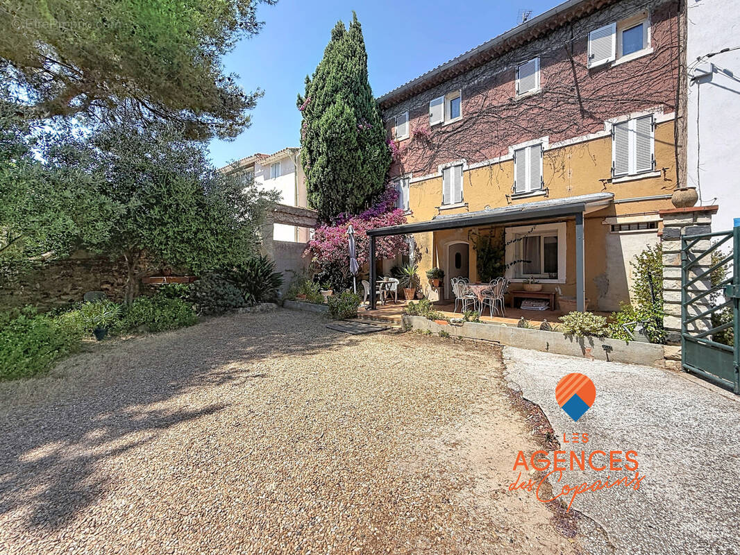Maison à SIX-FOURS-LES-PLAGES