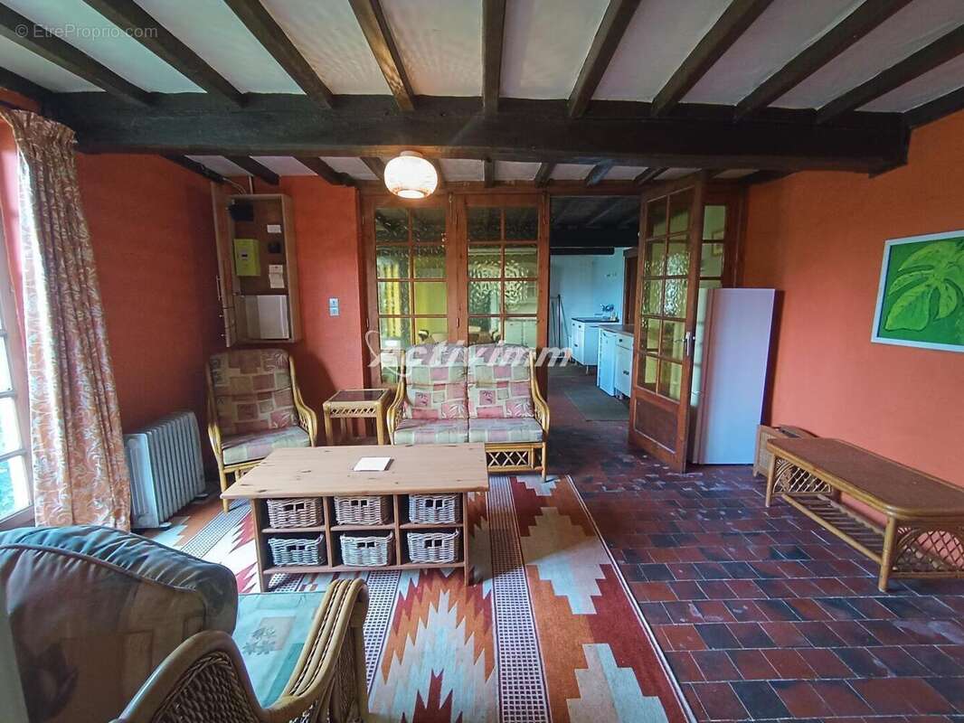 4258 31 - Maison à HESDIN