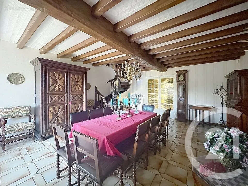 Maison à SAINT-BENOIST-SUR-VANNE