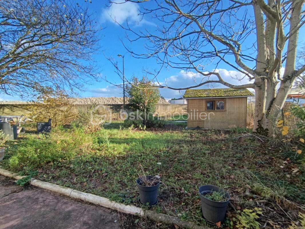 Maison à SAINT-CYR-SUR-LOIRE