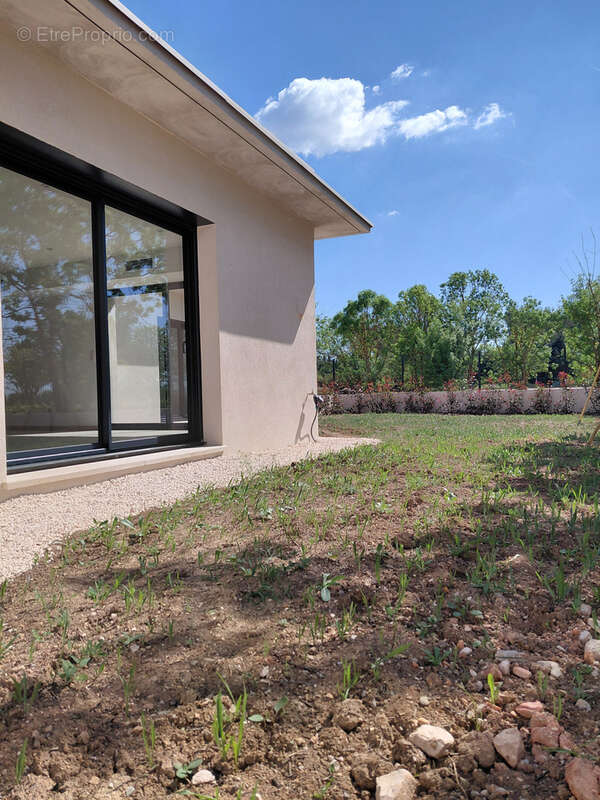 Maison à POURRIERES