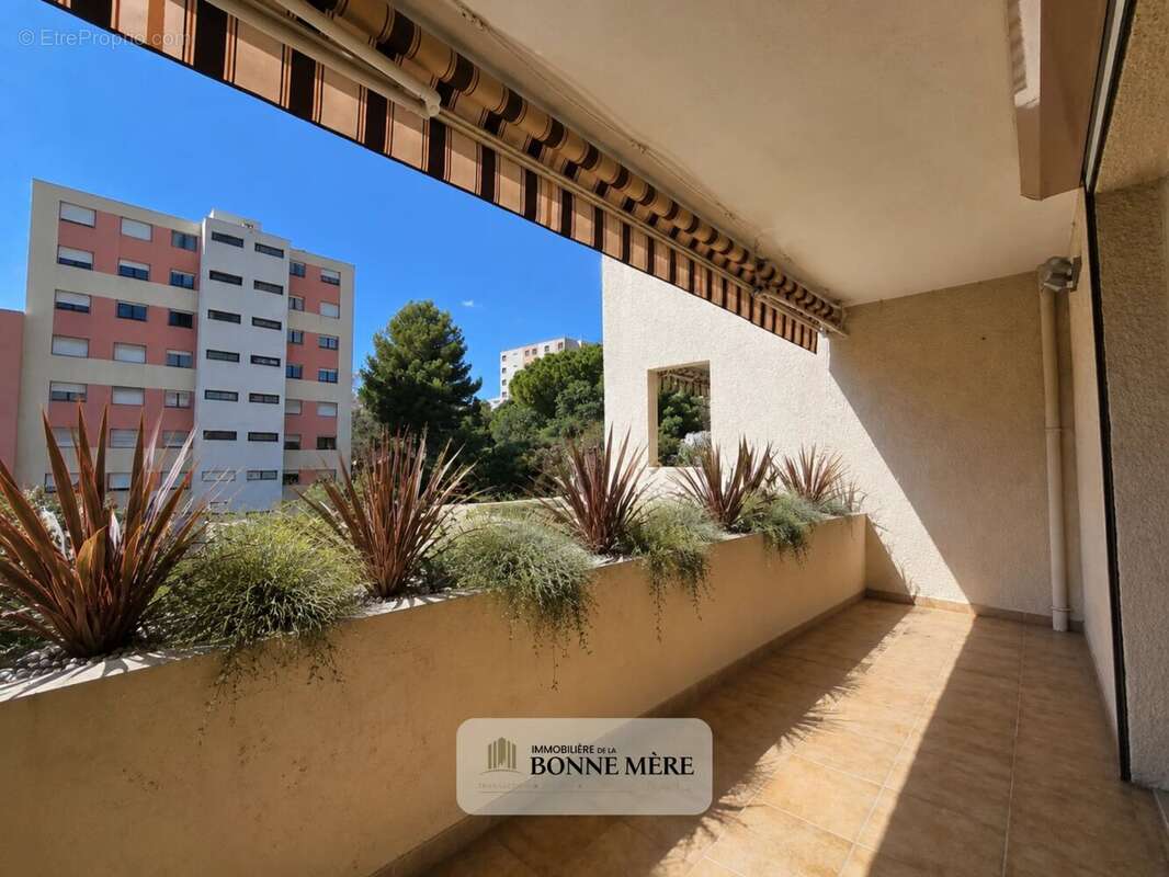 Appartement à MARSEILLE-11E